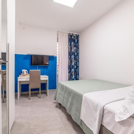 Cozy Enna Rooms - Metro Re Di Roma 外观 照片